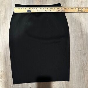 T tahari stretch pencil skirt